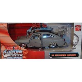  124 1967 VW FastBack (colors may vary) Toys & Games