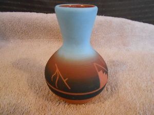 Sioux Native American Signed 'Swallow' Pottery Clay Small Bud Vase