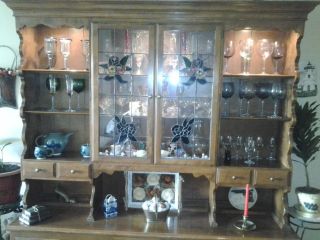 Ethan Allen China Cabinet with Hutch and Stained Glass Doors for Pick Up Only