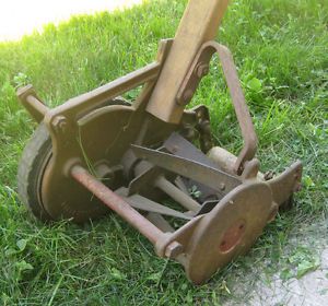 Vintage Dille McGuire Grass Groomer Reel Rotary Lawn Mower Richmond IN on  PopScreen