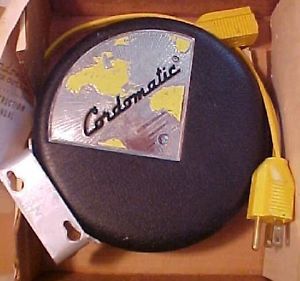 Vintage 1950 60s Cordomatic Retractable Hanging Power Outlet Extension Cord