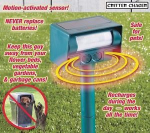 Solar Power Motion Sensor Pest Animal Critter Chaser Repellent Control Outdoor