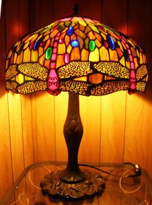 Tiffany Style Stained Glass Table Lamp Dragonfly Design