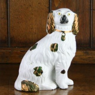 Staffordshire Pottery Vintage Spaniel Wally Dog Figure