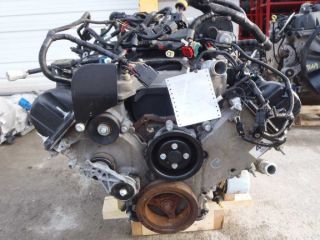03 04 05 Crown Victoria Engine 4 6L w O Oil Cooler Option Needs 1 Valve Cover