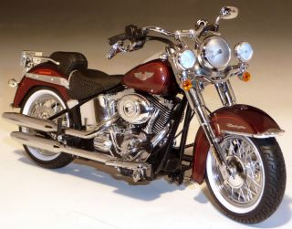 2011 Harley Davidson FLSTN Softail Deluxe Diecast Motorcycle 1 12 HD81154