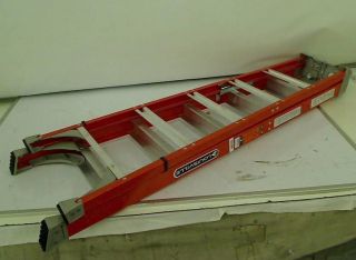 Louisville Ladder FS1506 Advent 300 lb Cap Heavy Duty Fiberglass stepladder 6ft