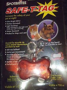 New Spotbrites Safe T Tag LED Safety Light Motion Activated ID Tag Dogs Cats