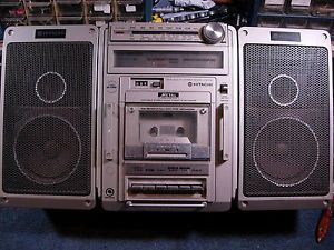 Hitachi trk 9200W Boombox Portable Stereo Cassette Radio Vintage