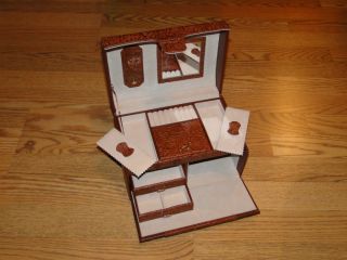 Tuscan Designs Leather Jewelry Carry Box Travel Case