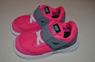 New Size 8 Nike Dual Fusion Lite Baby Girls Pink Gray Athletic Shoes Sneakers