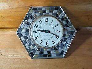 Vintage Retro Mosiac Tile Wall Kitchen Hexagon General Electric Clock Working