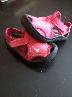 Size 4c Nike Toddler Girl Sandals