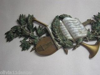 Syroco Musical Instrument Hanging Wall Decor MCM Sculpture Decor Music Vtg 60s