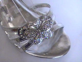 Girls Silver Dress Shoes Pageant Heels T 11 YT Sz 9