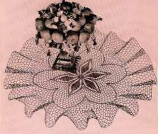 Doily Crochet Patterns Ruffled Lace Poinsettia Coat of Arms Popcorn Cats Cradle