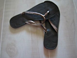Roxy The Buckle Brown and Gold Braided Strap Logo Flip Flops Sandles 7