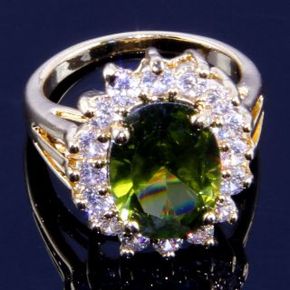 KK3189 Ring Size8 Fetching Green Peridot Gems 18K Gold Plated Fashion Jewelry
