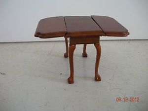 Dollhouse Miniature Half inch Scale Drop Leaf Table from The Monticello Line