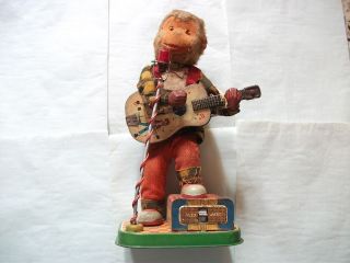 Very RARE Old Used Antique Vintage Batt Oper Tin Toy Guitar Playing Monkey Japan