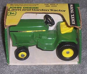 John Deere Lawn and Garden Tractor