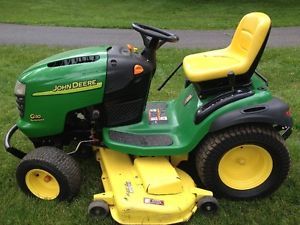 John Deere G 110 Garden Lawn Tractor