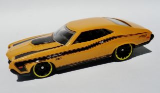 Hot Wheels Yellow '72 Ford Gran Torino Sport Diecast Muscle Mania Ford '12 7 10