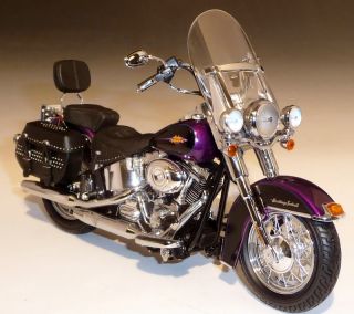 2011 Harley Davidson FLSTC Heritage Softail Clasc Diecast Mototrcycle 1 12 81146