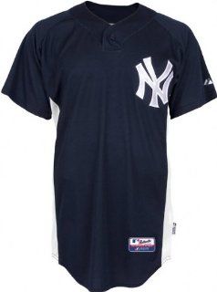 New York Yankees Youth COOL BASE Batting Practice Jersey by Majestic Athletic   Navy/White Extra Large Sports & Outdoors