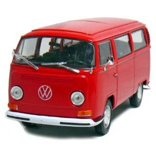  1962 VW Classic Bus 124 Scale (White Top/Red Body) Toys 